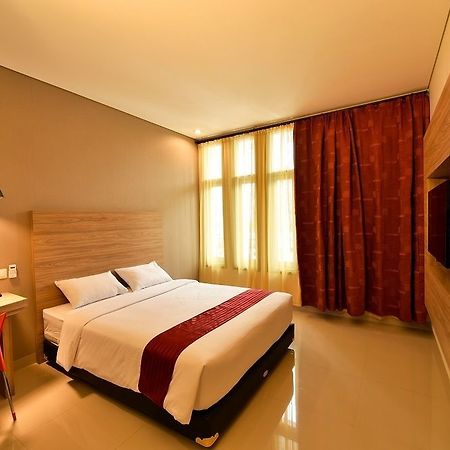Cherry Homes Express Hotel Бандунг Екстер'єр фото